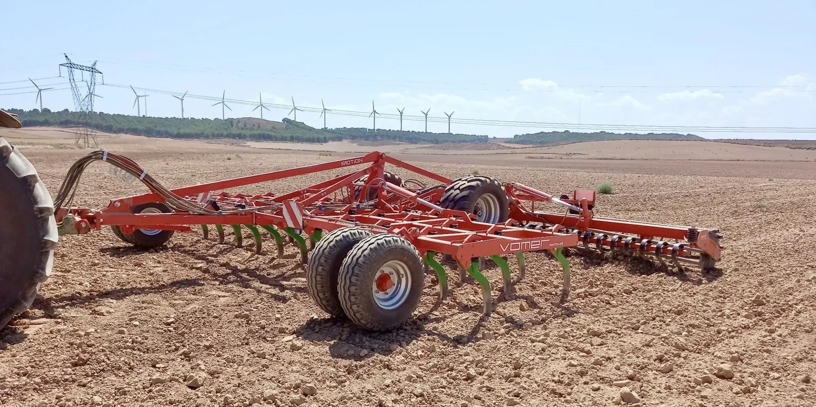 MiniTILLER Motion — Cultivador chisel arrastrado 3 filas