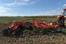 SuperTILLER vista lateral